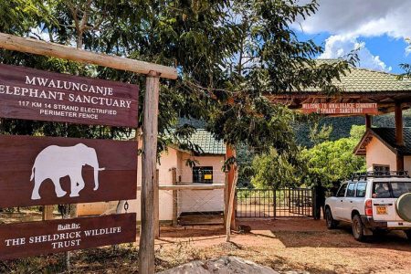 Mwaluganje Elephant Sanctuary